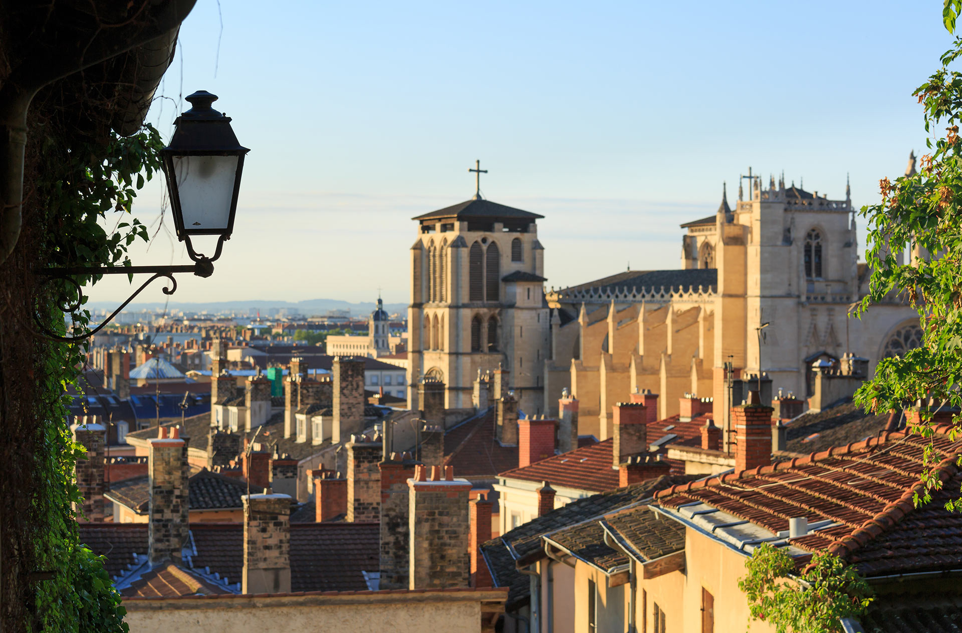 Vieux-Lyon et cathédrale Saint-Jean © Sander Van Der Werf / Shutterstock 692765317