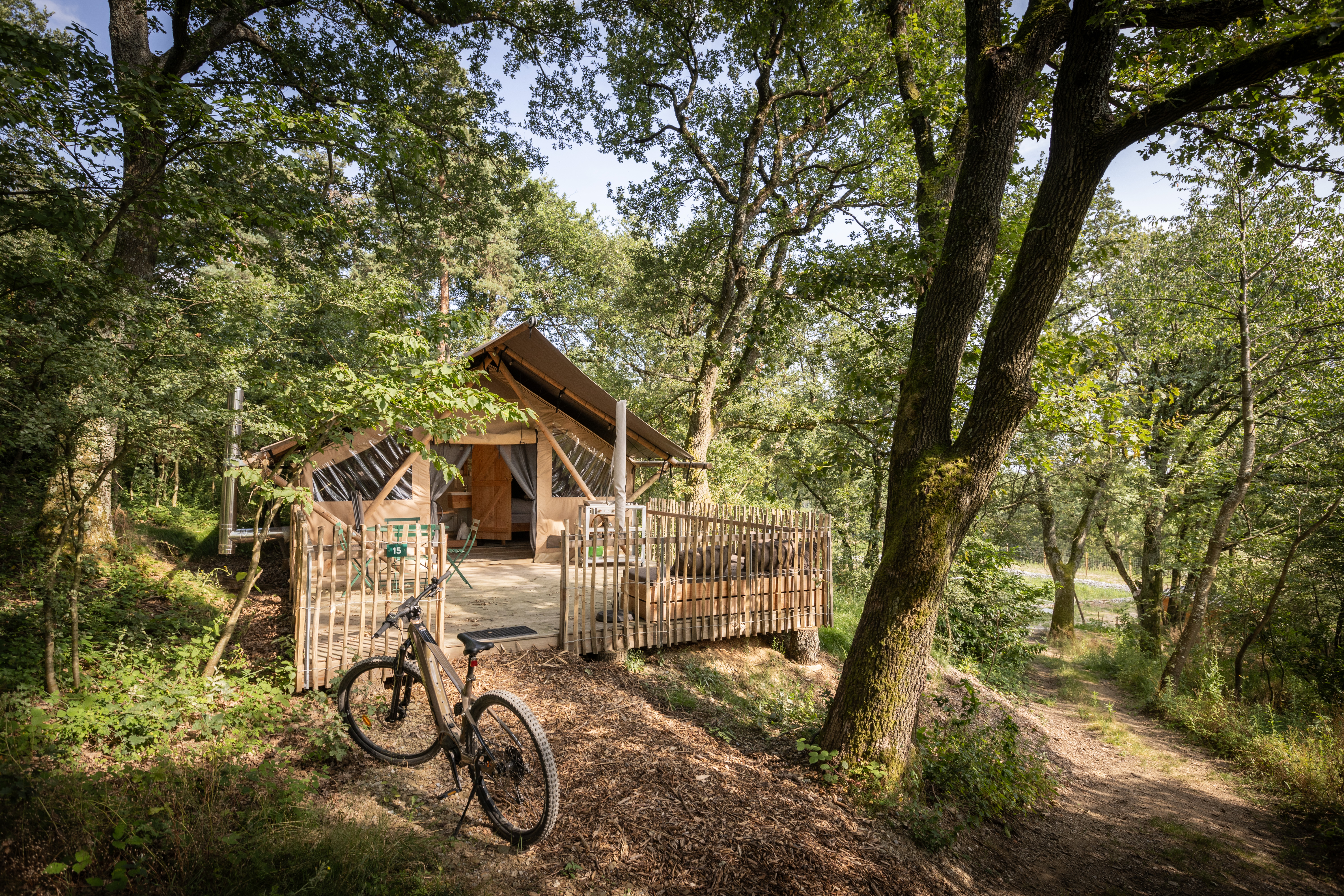 Camping Huttopia - Pays de Condrieu &copy;Manu Reyboz
