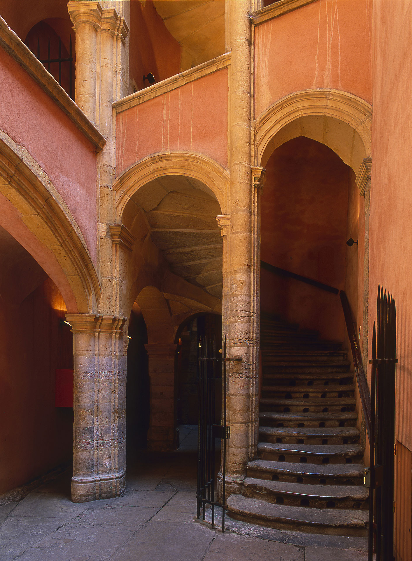 Tristan Deschamps - 27 rue Saint-Jean dans le Vieux-Lyon