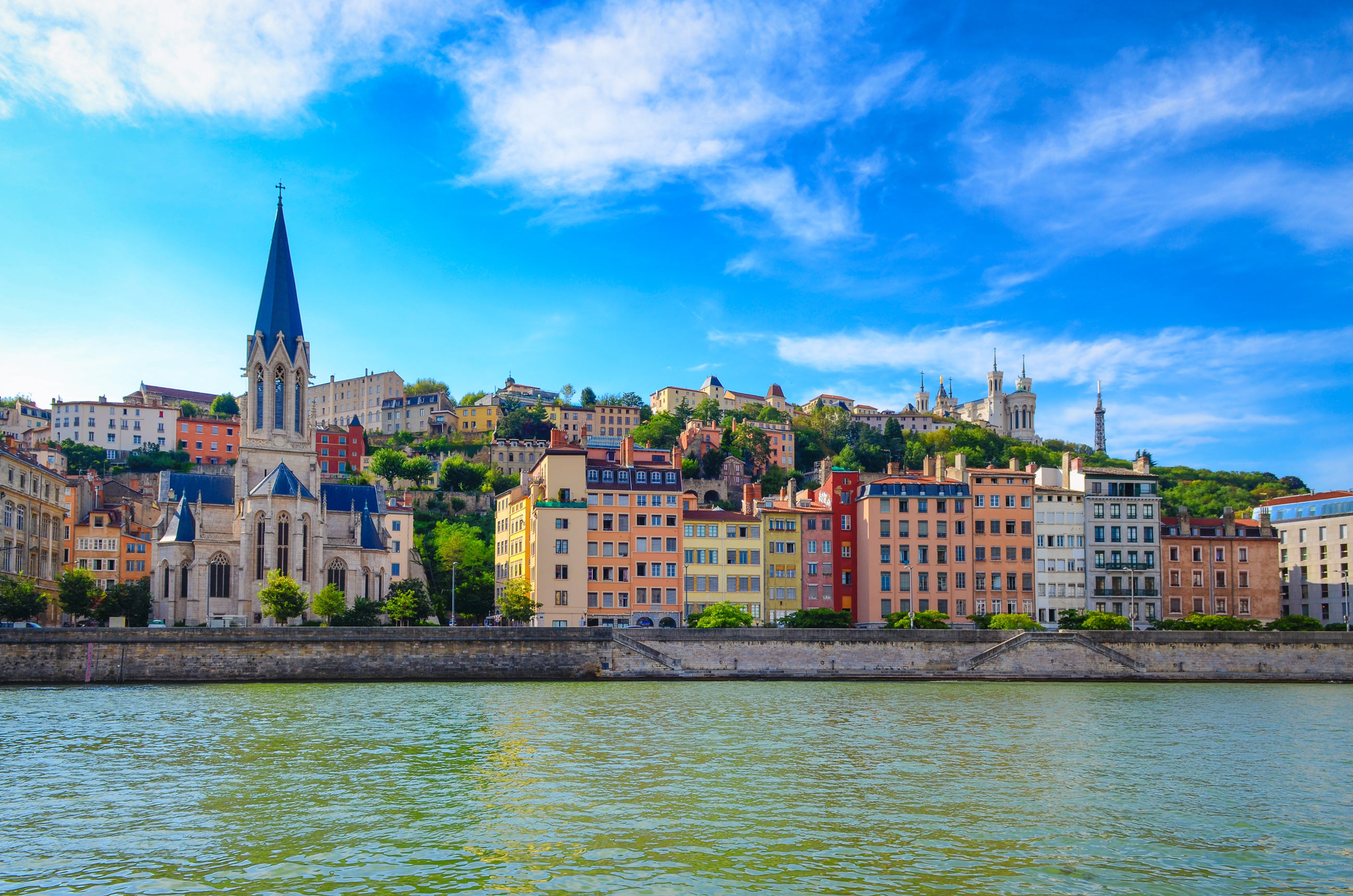 Les quais de Saône et le Vieux Lyon © Martin M303/Shutterstock.com