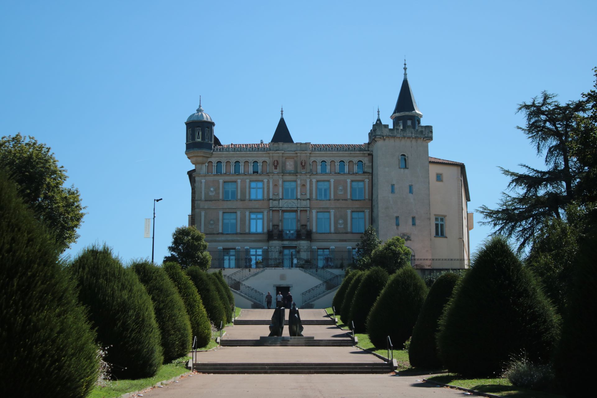 Le château de Saint-Priest © Claire Morel