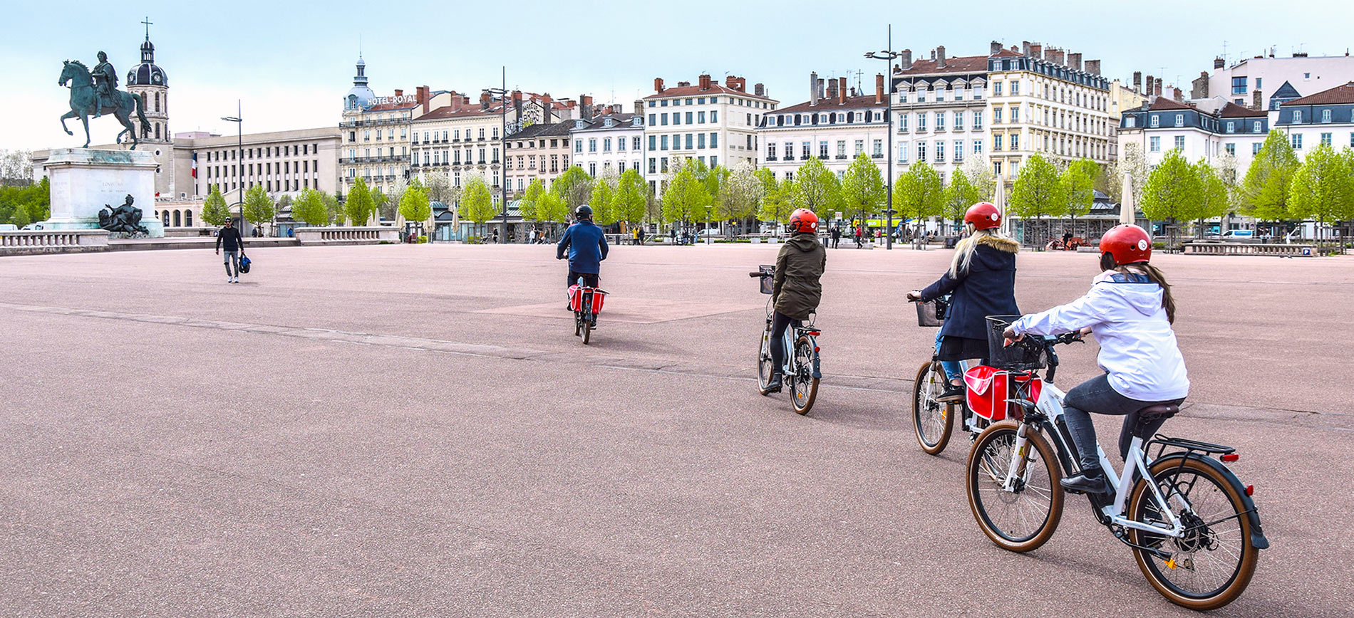 Balade à vélo électrique by Comhic à Bellecour © Comhic