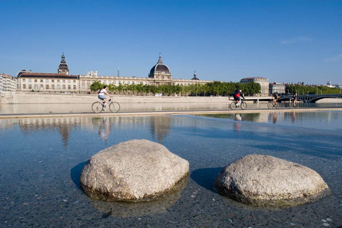 Les Berges du Rhône face au Grand Hôtel-Dieu © Tristan Deschamps / ONLY LYON Tourisme et Congrès