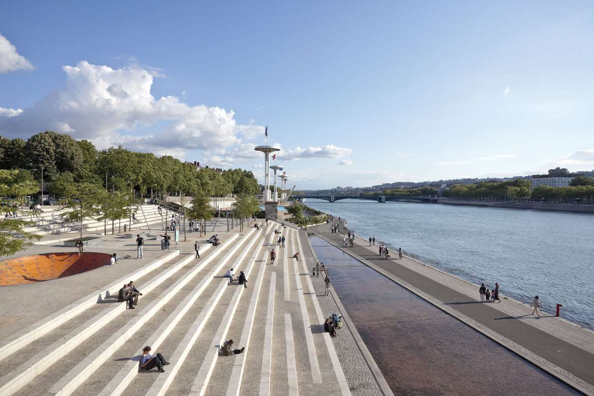Berges du Rhône © Brice Robert