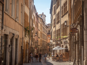 ©Shutterstock 1462101962 BalkansCat