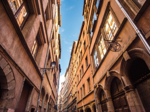 Rue du Vieux-Lyon © Yanis Ourabah