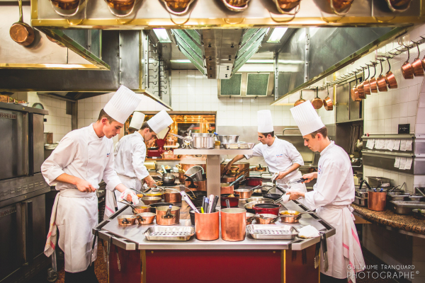 La Cuisine de l'Auberge de Collonges de Paul Bocuse - Photo Guillaume Tranquard / Restaurant Paul Bocuse