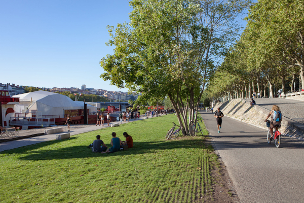 Les Berges du Rhône © Delphine Castel